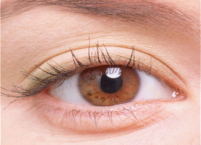 Lentilles de contact à infrarouge pour les yeux bruns